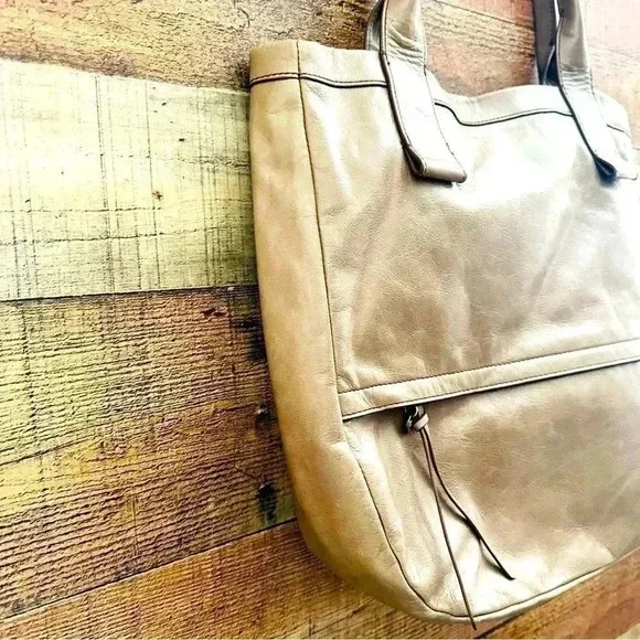 NWOT Hobo International Leather Tote